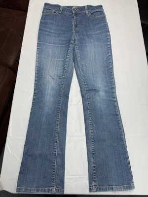 L.L. Bean Classic Fit Jeans Size 8 thumbnail 1