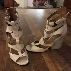 Steve madden White Strappy Heeled Sandals thumbnail 1