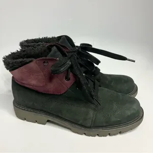 Cat Women’s Fret Faux Fur black & maroon‎ leather boots size 8.5 thumbnail 4
