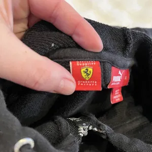 Men’s Puma Black Full Zip Ferrari Brand Hoodie Embroidered Size Medium Licensed thumbnail 7