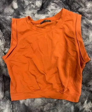 Cropped burnt Orange tank top thumbnail 1