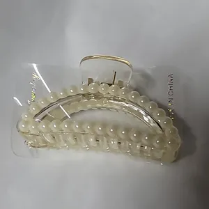 Pearl Hair CLAW Clip White thumbnail 1