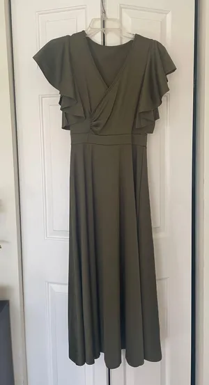 Green Dress thumbnail 1