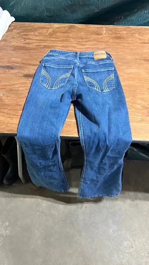 Hollister Flare Jeans thumbnail 2