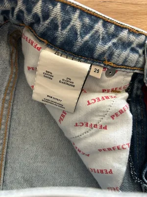 Alice + Olivia AO LA Perfect Crop Kick flare Jean in rebel rebel size 26 thumbnail 3