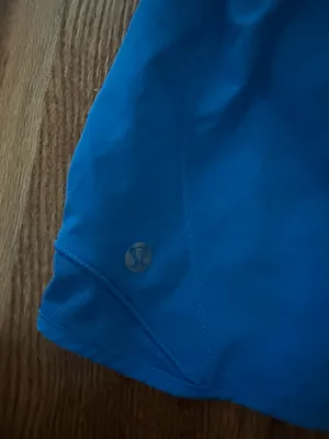 Lululemon Shorts Low-Rise 4" thumbnail 3