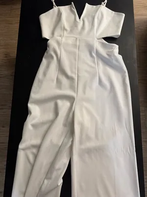 Forever 21 white jumpsuit thumbnail 1