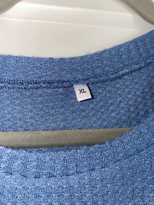 Blue Sweater Tank Size XL thumbnail 4