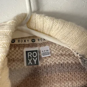 Roxy Aztec Southwestern Geometric Print Waterfall Cardigan Sweater‎ Size S thumbnail 3