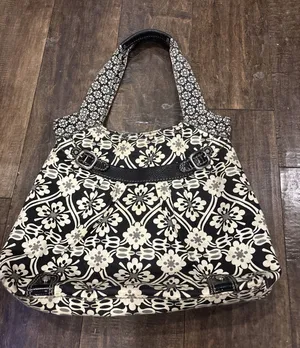 FOSSIL Vintage Women's Shoulder Bag Purse‎ ~HOBO~Black And Cream~Quilted~Floral thumbnail 1