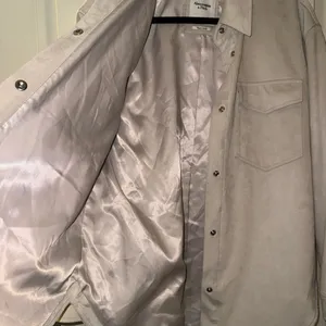 Abercrombie & Fitch Vegan Suede Jacket in Cream thumbnail 5