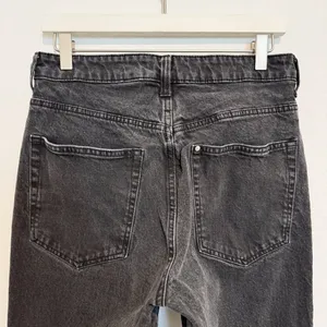 HM Jeans Size 8 Black Faded Distressed High Rise Straight‎ Split Hem Mall Goth thumbnail 6