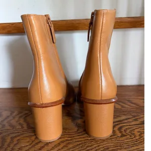 Tory Burch Brooke Tan‎ Leather Ankle Boots Logo Block Heel Size 6.5M thumbnail 5