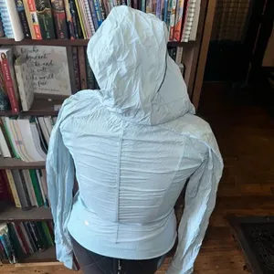 Lululemon In Flux aquamarine fitted 6 athletic jacket thumbnail 2