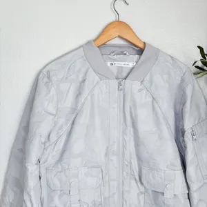 Blanc Noir Tierra Aviator Light Gray Jacket NWT Medium thumbnail 4