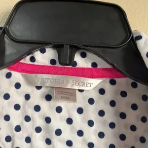 Victoria's Secret navy and white polkadot pajama top medium‎ thumbnail 3