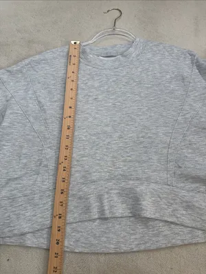 Abercrombie YPB NeoKnit Cropped Crew Neck Gray Sweatshirt Size Medium thumbnail 7