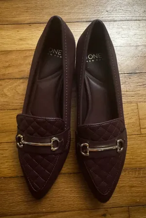 Jones New York Women's Quadia Pointed Toe Quilted Loafers thumbnail 1