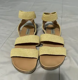 Steve Madden Sandals thumbnail 1