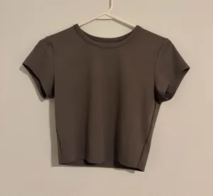 Uniqlo Tee Shirt thumbnail 1
