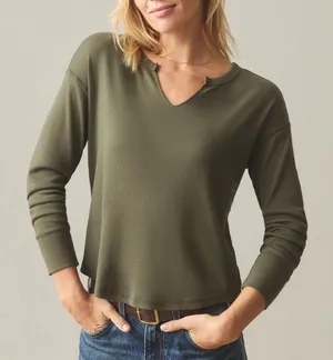 American Giant Luxe Rib V Notch Tee Shirt Womens Medium Olive Green Relaxed Fit thumbnail 1