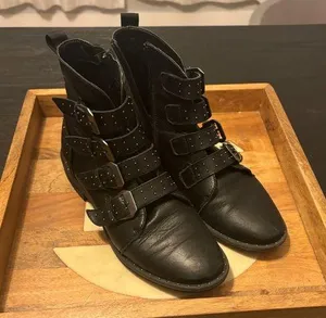 STEVE MADDEN Women's Short Black Moto Boots thumbnail 1