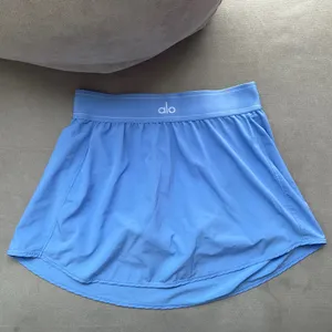 Alo Yoga Match Point Tennis Skirt Crystal Clear Blue M thumbnail 2