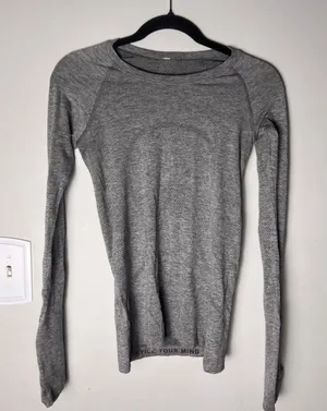 Lululemon Swiftly Tech Gray Long Sleeve Running Yoga Shirt Still Your Mind thumbnail 1