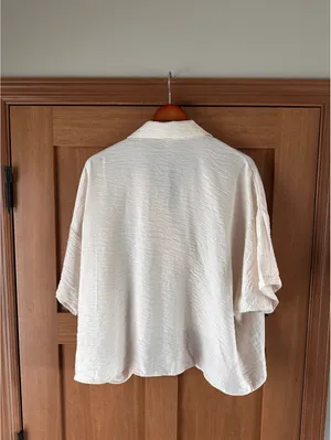 NWT Anthropologie Dylon Short-Sleeve Wide Placket Top Blouse Women’s Large P thumbnail 6