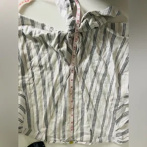 Abercrombie & Fitch Striped Linen-Blend Tie-Front Crop Top thumbnail 7