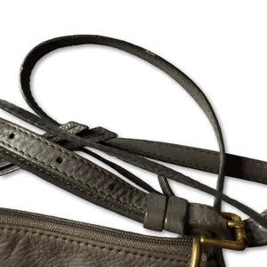 Fossil Purse Crossbody Grey Pebbled Leather‎ Purse Adjustable Strap Zip Pockets thumbnail 9