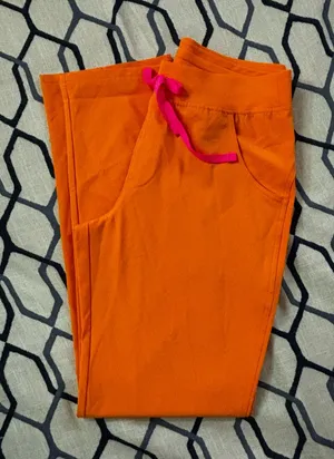 Figs Kade Straight Leg scrub pant in creamsicle Women’s size M/T NWOT thumbnail 1