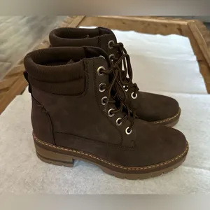 LIMELIGHT Ellie Brown Women’s Lace-Up Boots thumbnail 2