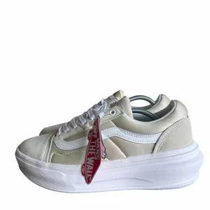 Vans Old Skool Overt ComfortCush Unisex Shoe Size 9 #415 thumbnail 3