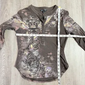 Y2K Grungy Graphic Henley Size Small Brown thumbnail 4