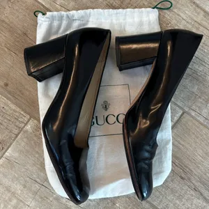 Gucci Women's Black Patent Leather Heels thumbnail 3