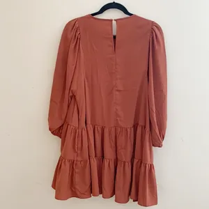 Vestique | Long Sleeve Tiered Dress thumbnail 2