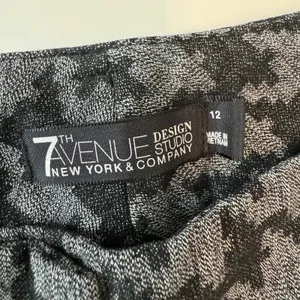 New York & Company 7th Avenue Houndstooth Pants 12 Straight Leg Stretch Preppy thumbnail 8