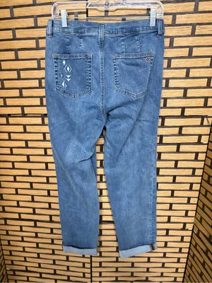 Canyon retreat embroidered jeans size 6 thumbnail 2