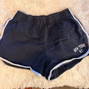 Brandy Melville Shorts thumbnail 1