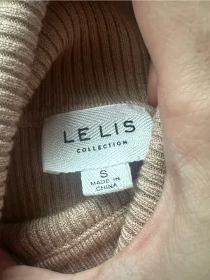Le Lis Sleeveless Turtleneck Crop Top - Beige thumbnail 4