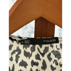 maurices Women's L Black White Animal Print 3/4 Sleeve Pullover Blouse thumbnail 2