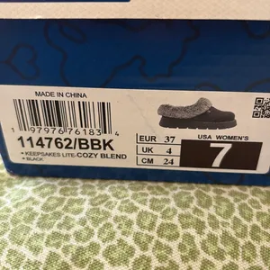 NIB NWT Skechers Bobs Cozy Black Faux Fur Lined Women's Shoes 7 thumbnail 7