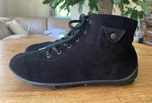 NWOT Vintage Y2K Women's Andrea Black Corduroy Ankle Boots Size 8,5 thumbnail 1