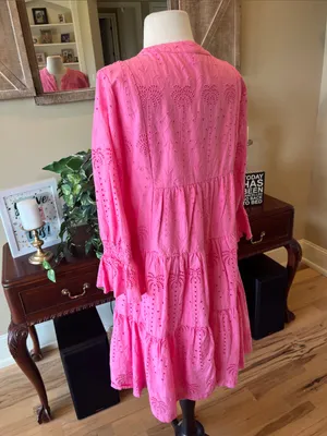 crown & ivy Bright Pink Eyelet Tiered Midi Dress thumbnail 6