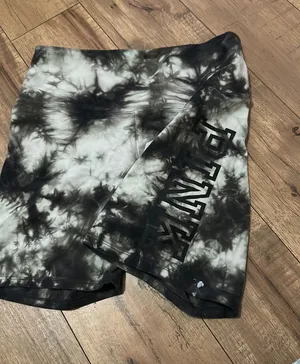 PINK Victoria's Secret Biker Shorts thumbnail 1