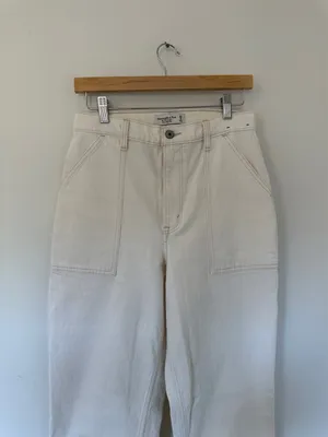 Abercrombie & Fitch The 90s Ultra High Rise Carpenter Jean White thumbnail 9