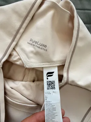 Fabletics thumbnail 3