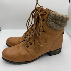 Tan lace up ankle boots with a boho vibe. Size 9.5 thumbnail 1