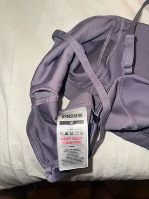 Gymshark sports bra  thumbnail 3